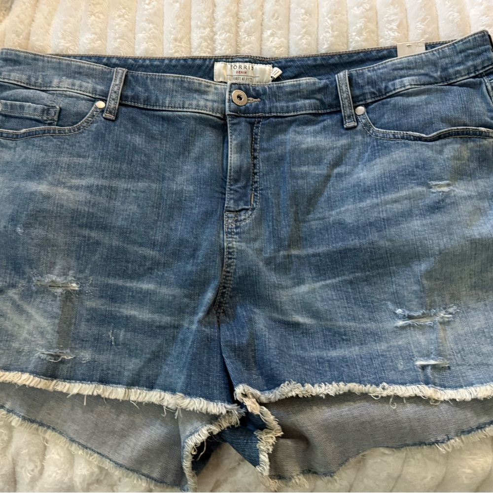 Torrid Jean shorts set of 2 size 22 - Picture 3 of 4